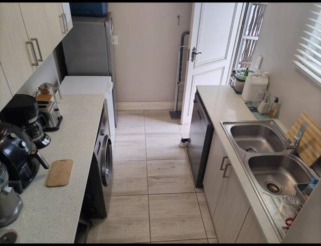 2 BEDROOM PROPERTY TO RENT IN OLYMPUS AH